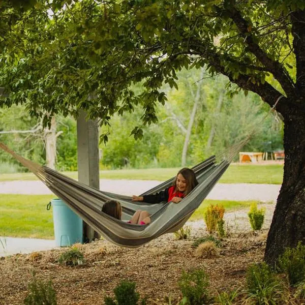 The Blue Jay at Zen Zion, hotel din Glendale