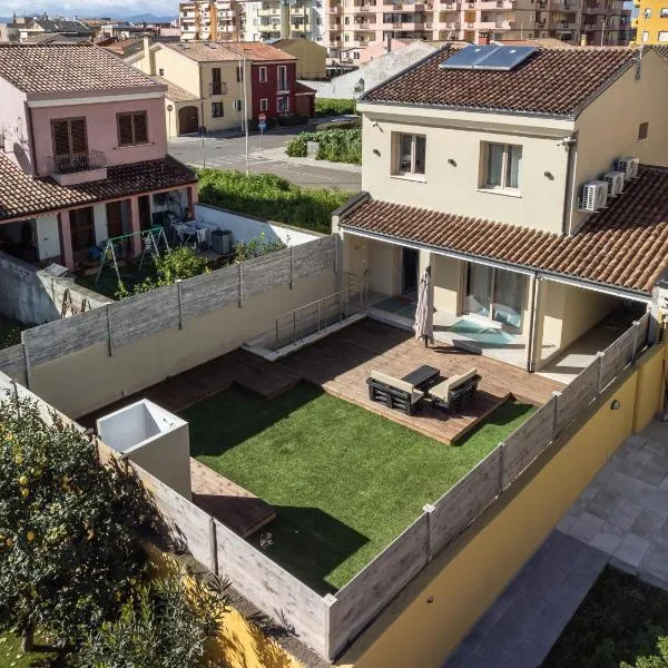Relax Stay - Camere e Appartamenti con Giardino、Quartu Sant'Elenaのホテル