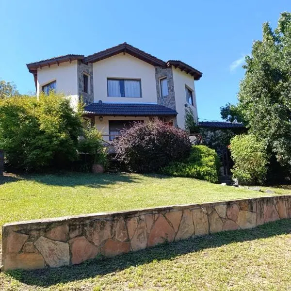 Casas Altas VGB, hotel in Villa General Belgrano