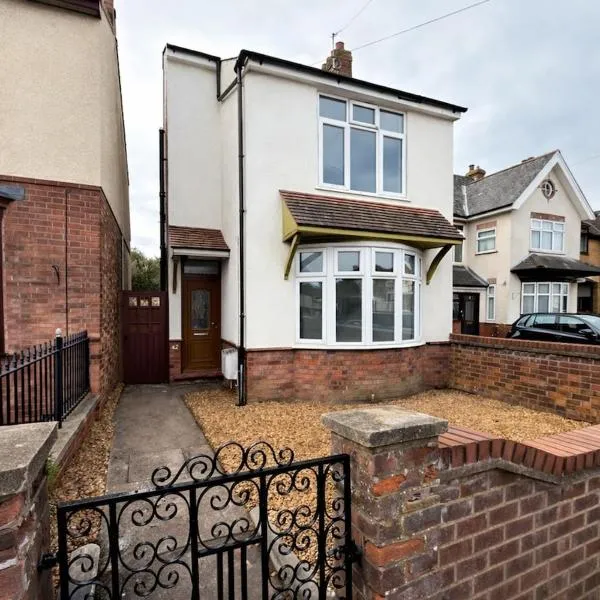 Central Peterborough Home, Garden, Parking, 2 Bed, hotel a Peterborough