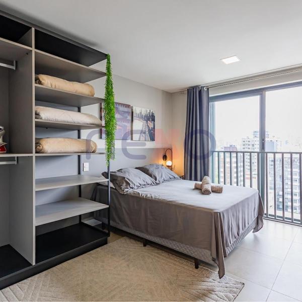 Studio Premium, 24 de Outubro, Business