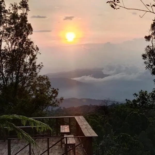 Kubu Waru Bali, hotel in Munduk
