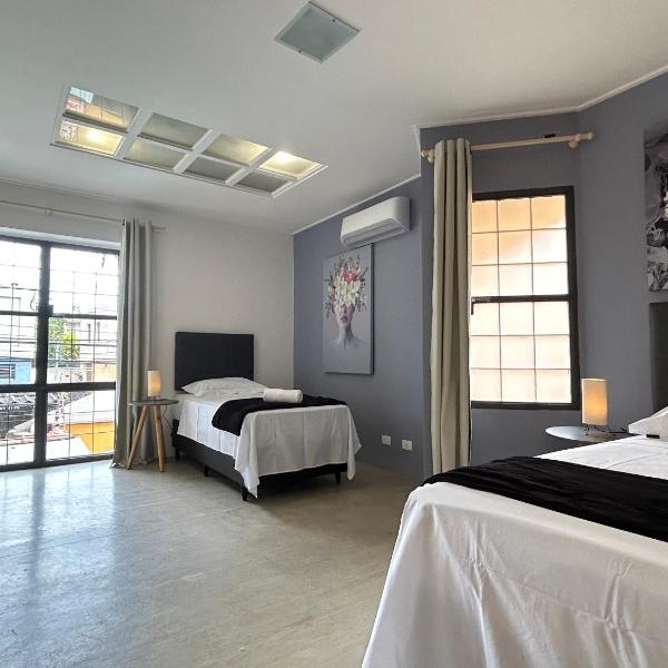 Casa 5 Suites, Jacuzzi, Vigia 24h e Localizacao Perfeita - Foto 2