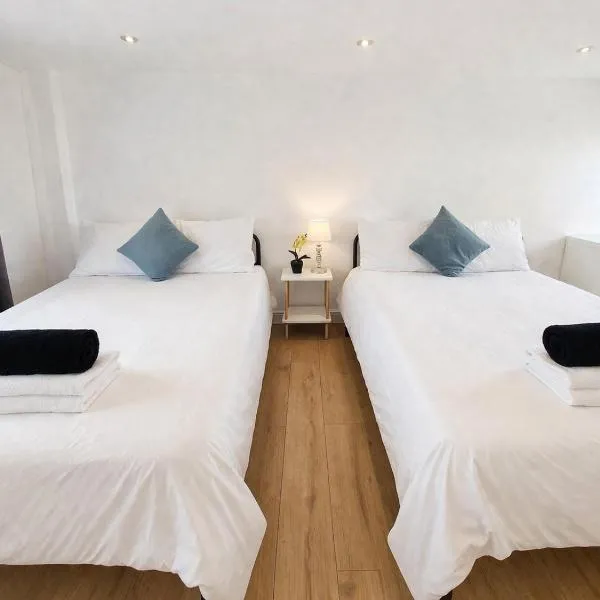 Victoria House - Cozy Rooms, hotel di Edmonton