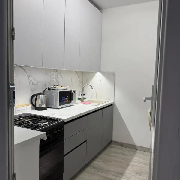 Chişinău में, होटल AeroHome Apartment -NO OVERNIGHT-Внимание!!! Только дневное размещение -БЕЗ НОЧИ ! Заселение с 08 30 выселение до 00 00