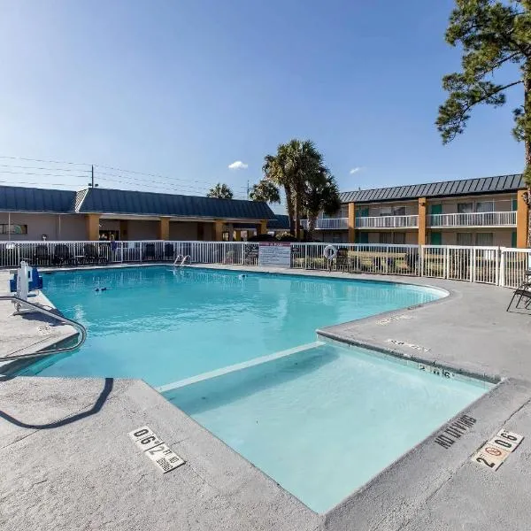 Quality Inn & Suites Conference Center Thomasville, ξενοδοχείο σε Τόμασβιλ
