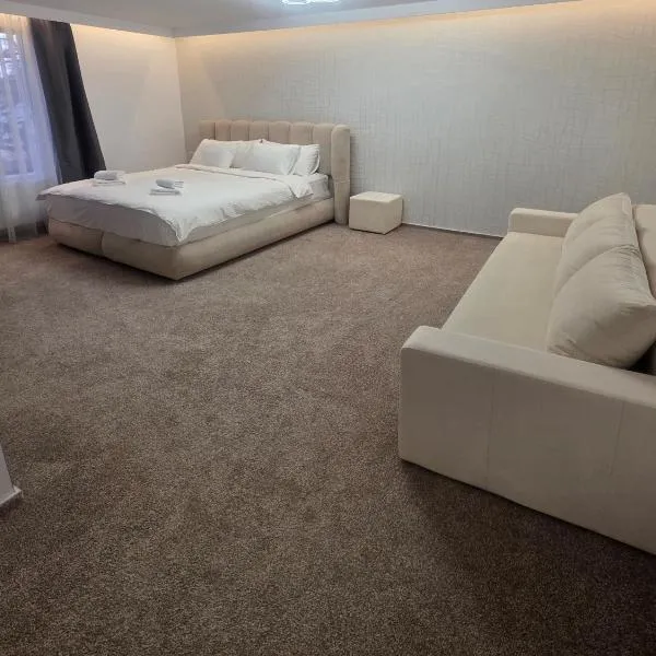 Hillcrest Panorama Valea Prahovei, хотел в Poiana Comarnic