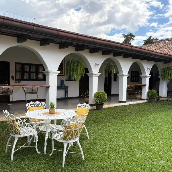 Luna Maya Boutique Hotel, hotel in Antigua Guatemala