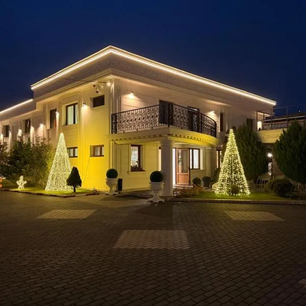 Bonavilla Complex, hotel em Aleşd