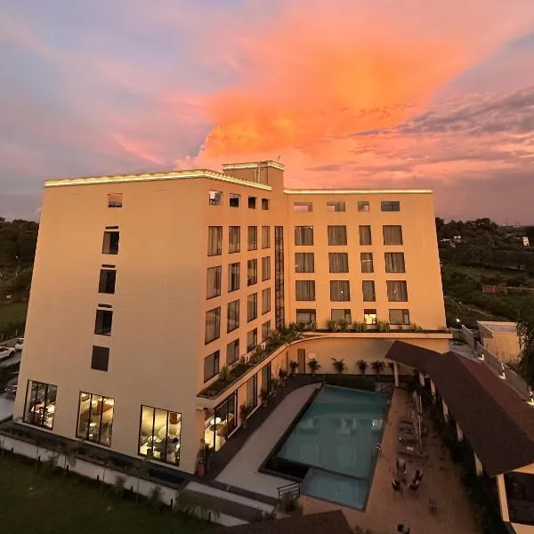 Aurum by R J Resorts, готель у місті Сіліґурі