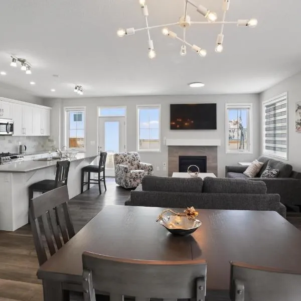 Calgary में, होटल Spacious 3BR Home Near Airport & Shopping