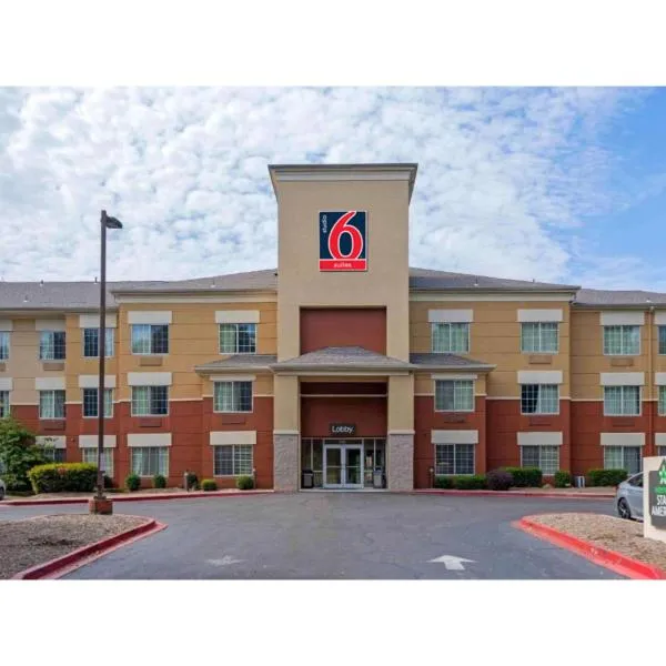 Studio 6 Extended Stay Memphis Airport TN、メンフィスのホテル