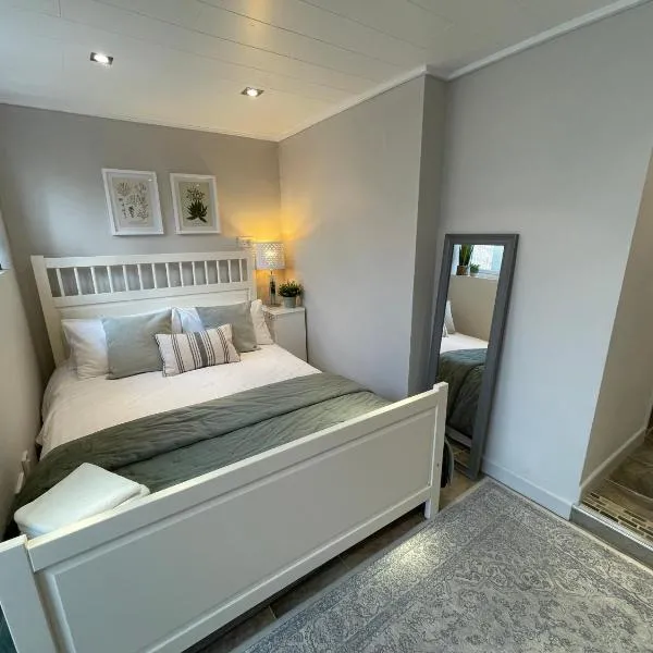 Seasalt Cottage near Swanage, готель у місті Свонідж