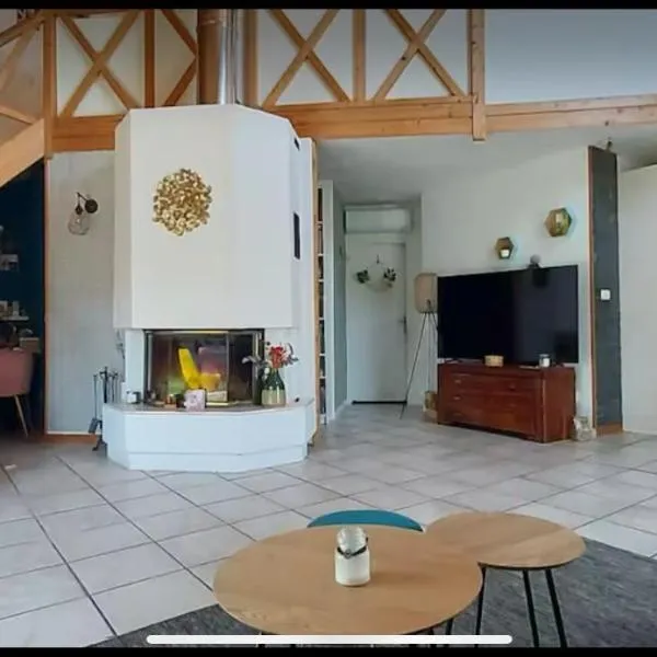 Maison 11personnes calme, emplacement idéal, hotell i Aubière