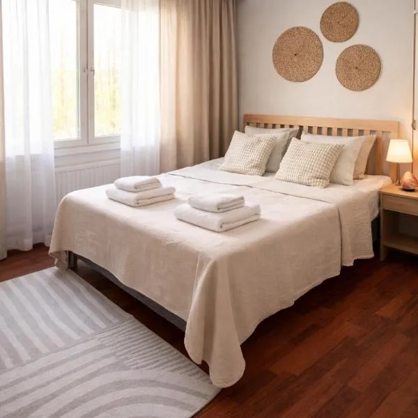Lahti Vesijärvi Lake Side Life 2-room Apartment with Free Private Parking, hotel in Lahti