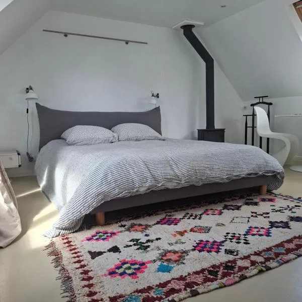 Studio Les 4 Vents, готель у місті Tréffiagat