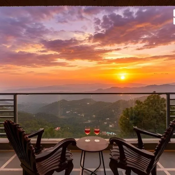 StayVista at The Elmstone - Skyline Apartments with Bonfire, BBQ, hotel Kasauliban