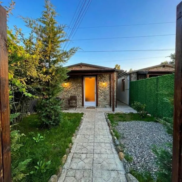 Family Tiny Houses & Cozy Rooms, Hotel in Prizren