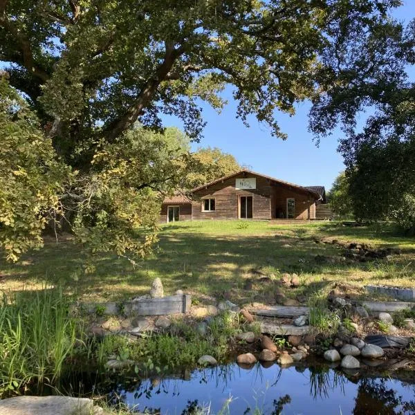 Le Tuc Lodge, hotel i Messanges