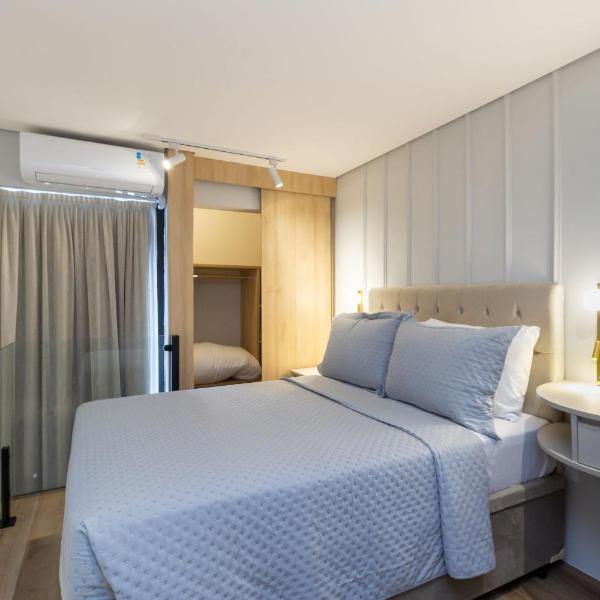 Lf6- Apartamento com mezanino e varanda Próximo do Expo Center, Aeroporto e Metro
