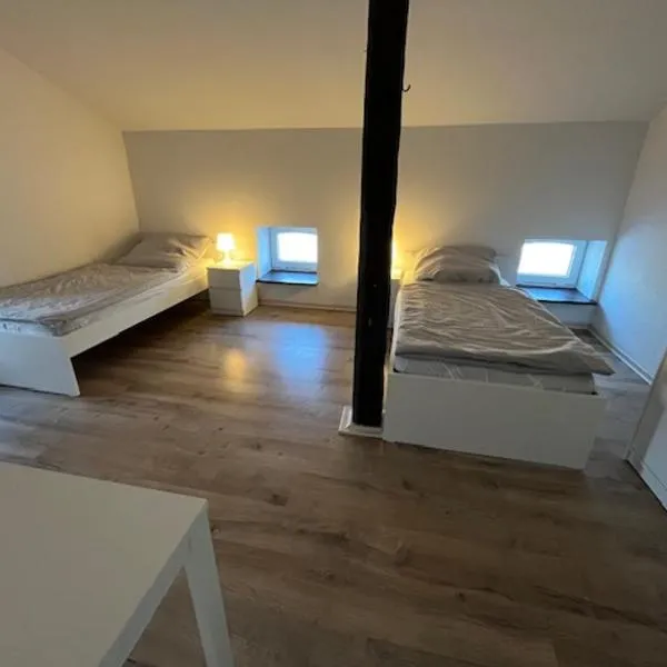 Schönes 2 Bettzimmer nah der A7 Tarp, hotel v mestu Jerrishoe