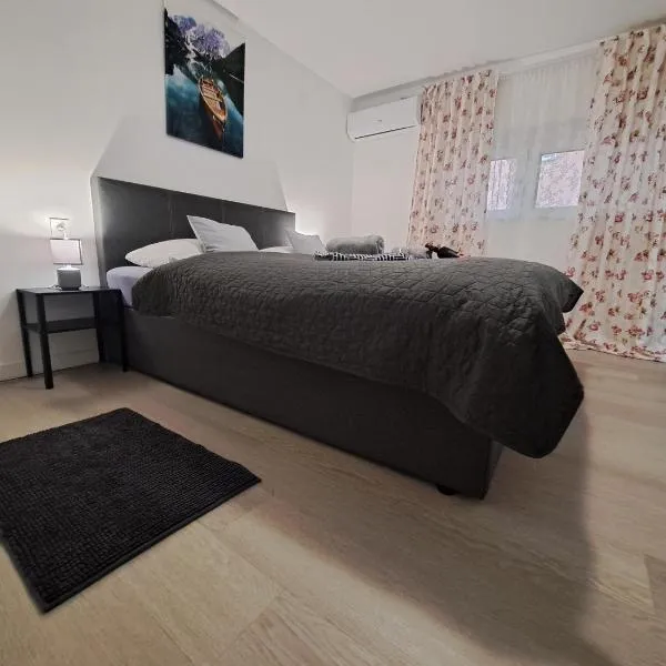 Apartments Orlić - Self check-in with code, WI-FI, Netflix, smart TV, garden, terrace، فندق في زغرب