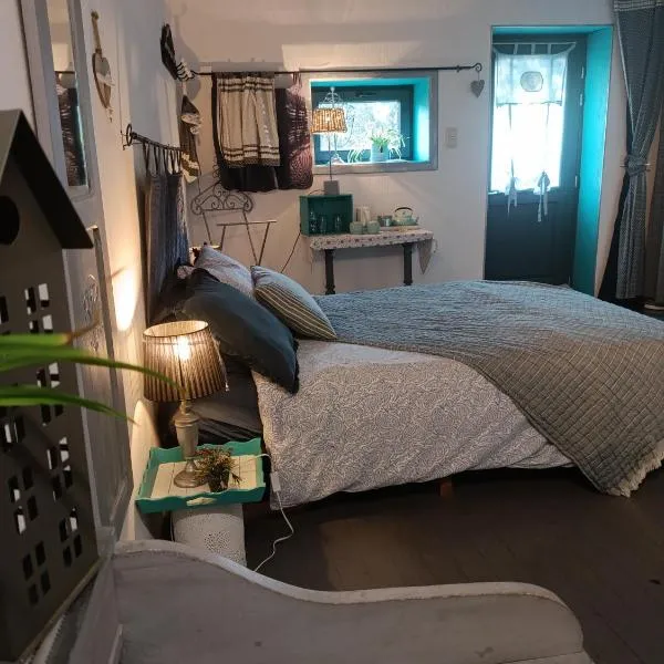 Chambre poésie, hotel en Froidchapelle