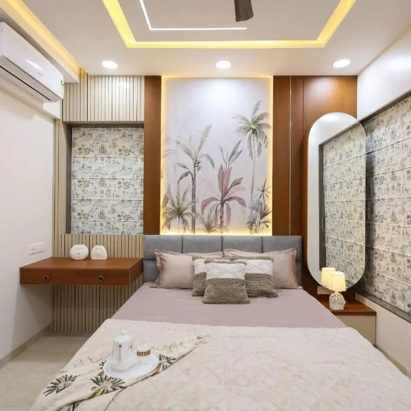 Hotel Q victoria palace #tajmahal corridor & hotel lane