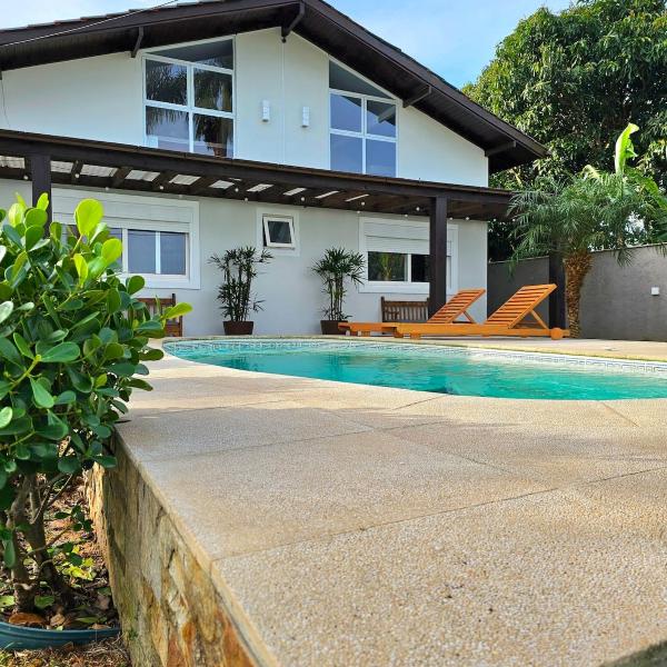 Casa com Jacuzzi Aquec Praia Daniela Próx Jurere