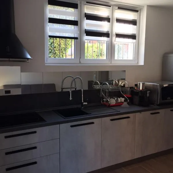 Guest House Persico, hotel in Desenzano del Garda