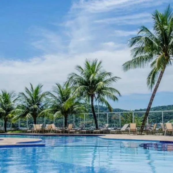 Inefável flat Porto Marina Resort, хотел в Мангаратиба