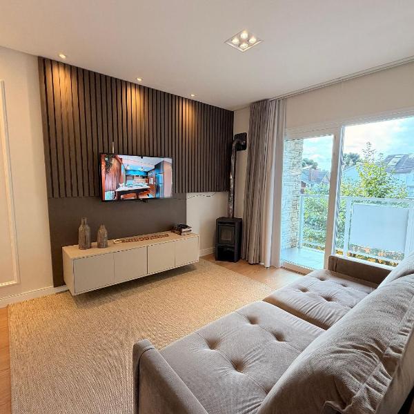 Apartamento frente Av Osvaldo Aranha Centro Canela