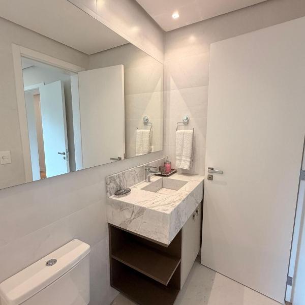 Apartamento frente Av Osvaldo Aranha Centro Canela - Foto 3