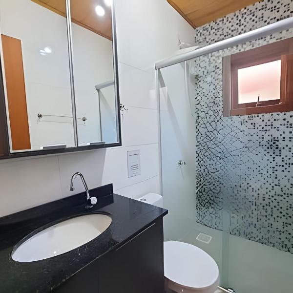 Chalé Hortência | 2 Quartos e Garagem - Foto 3