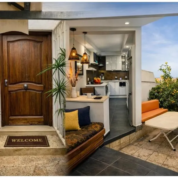 Duplex raffiné avec entrée privée, Hotel in Tunis