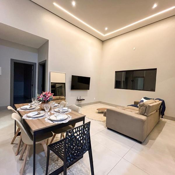 Celeste Serena - Casa com 3 quartos, localizada próximo a rodoviária e aeroporto