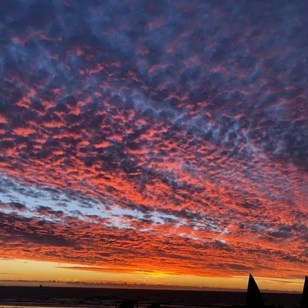Anza surf spot, Hotel in Agadir