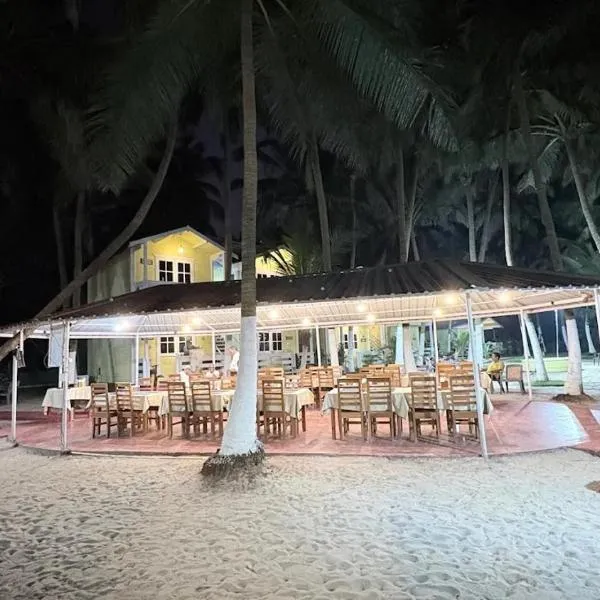 Viesnīca Samant Beach Resort pilsētā Malvana