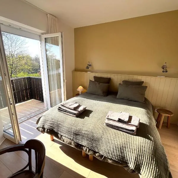 Le Clos des Berges de l'Ain, hotel sa Charnoz