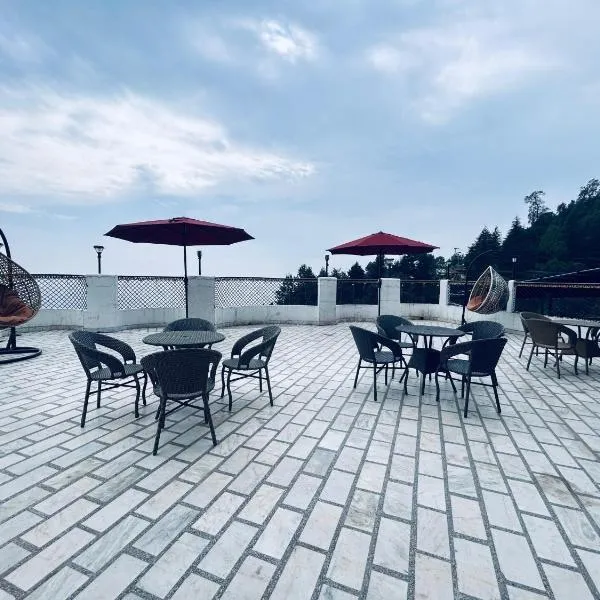 Viesnīca Anvi Hotel & Resort A-Luxury Property pilsētā Nainitala