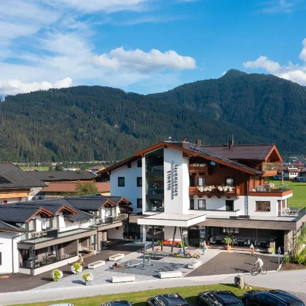 Harmls Aparthotel, hotelli kohteessa Flachau