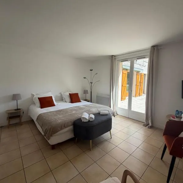 Golf Hotel de la Carte, hotel v destinácii Chouzy-sur-Cisse