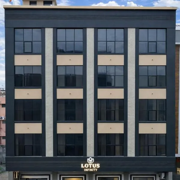Hotel Lotus Infinity, hotel u gradu 'Haridwār'