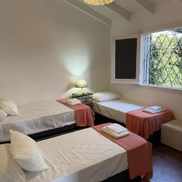 Cuatro Soles, hotel v destinaci Ezeiza