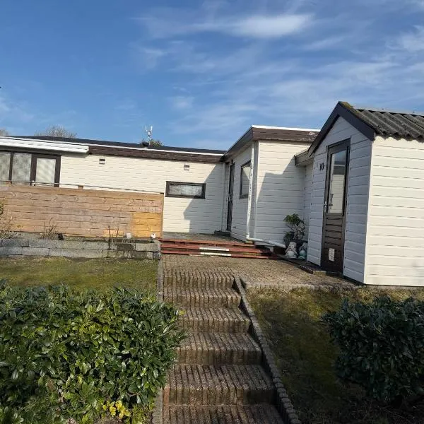 Chalet Makkum V10, hotel en Makkum