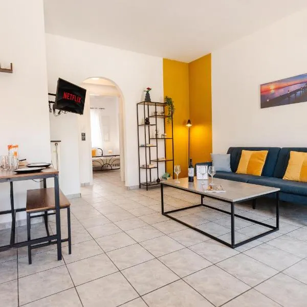 Ionian Luxury Apartments, hotel v destinaci Perama