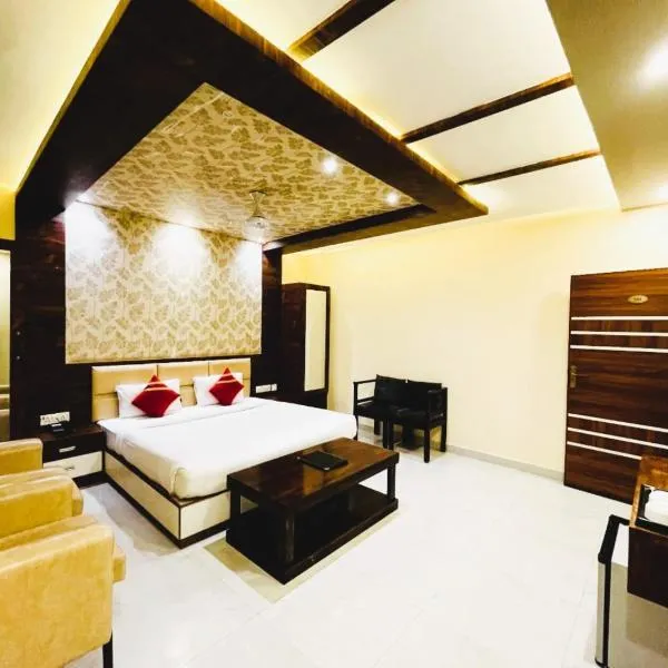 Shri Sai Hotel Azamgarh Near Roadway Bus Stand: Āzamgarh şehrinde bir otel