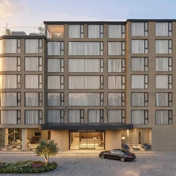 Milton Hotel, hotel en Buriram