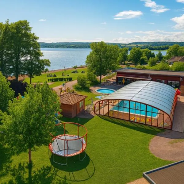 Camping maeva Escapades Domaine de la Vingeanne, отель в городе Longeau