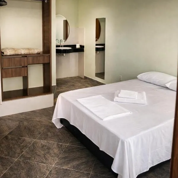 Rio Preto Hotel, hotell i Formosa